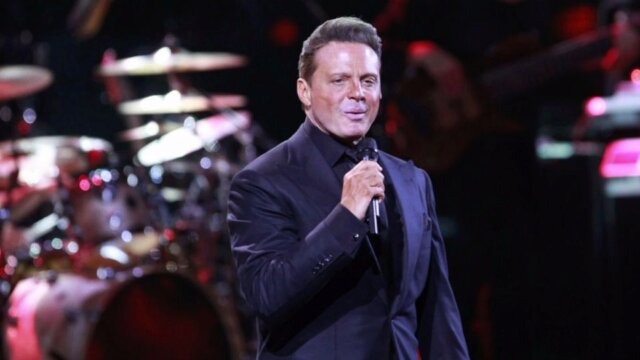 Main photo Luis Miguel es tendencia con #ElReyRegresaConMariachi por SEXENIO