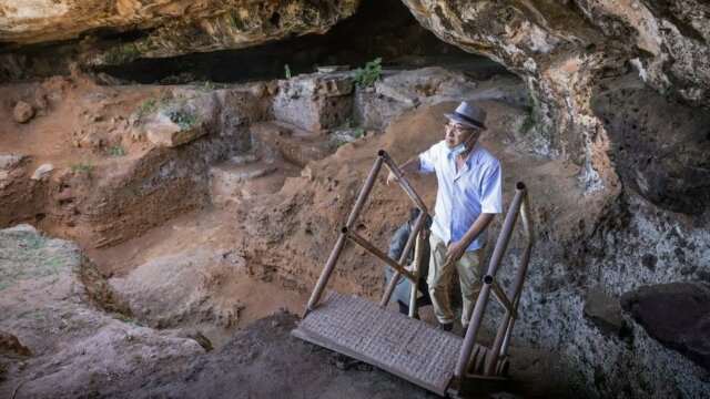 Main photo Un kit de couture en os vieux de 120 000 ans découvert au Maroc